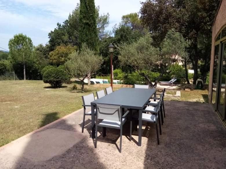 Comorebi Provence Entrecasteaux Eksteriør bilde