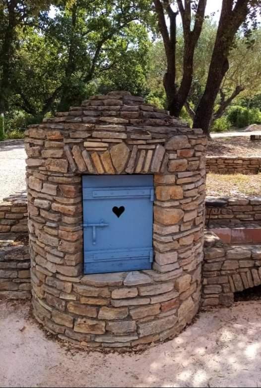 Comorebi Provence Entrecasteaux Eksteriør bilde